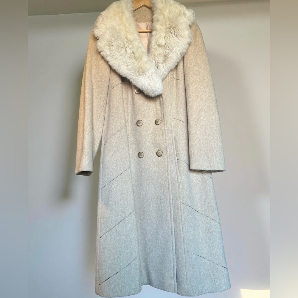 Vintage Prime Source Wool and Rabbit Fur Collar-  Cream Coat